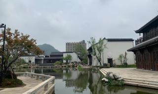 不过是一城山水一场空